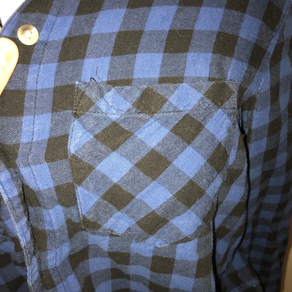 SO black and blue flannel! - Picture 5 of 7